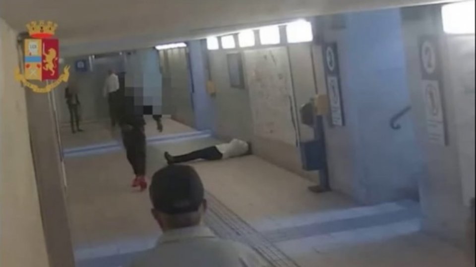 Migrant z Toga napadl v Leccu dvě ženy